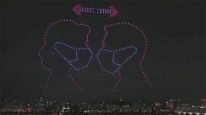 Na Coréia do Sul 300 drones iluminam o céu-blog2-camoestv